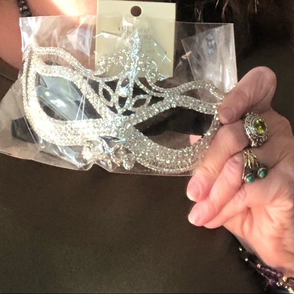 All That Glitterz Mask Perfect for Mardi Gras Ball or Mardi Gras Day!!!